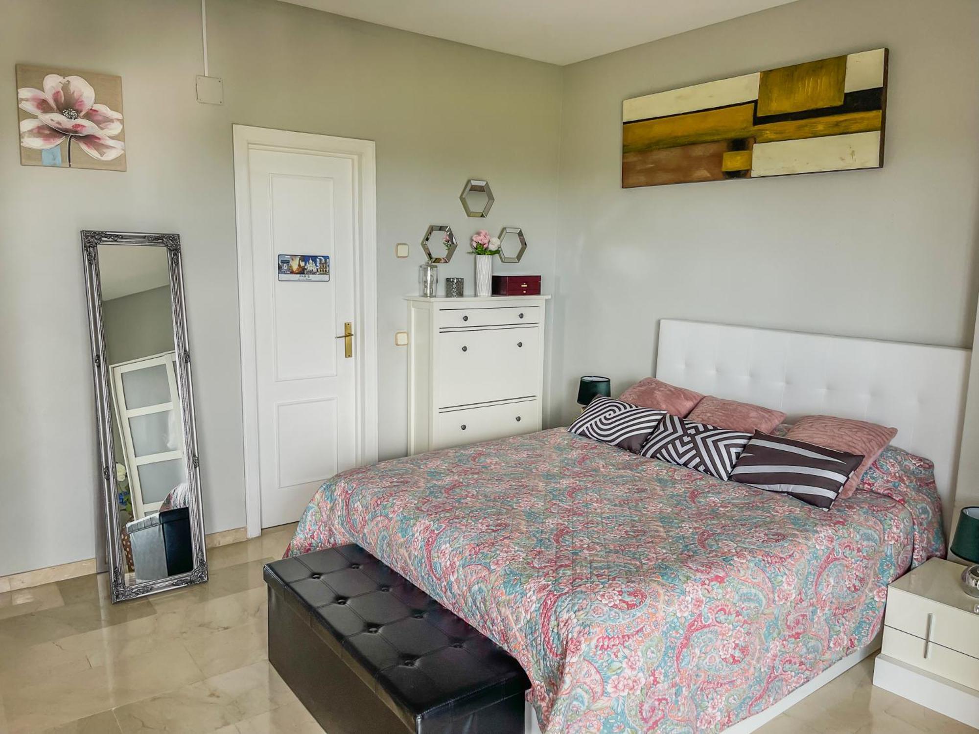 Modern Apartment With Terrace - 2 Min From The Beach Estepona Esterno foto